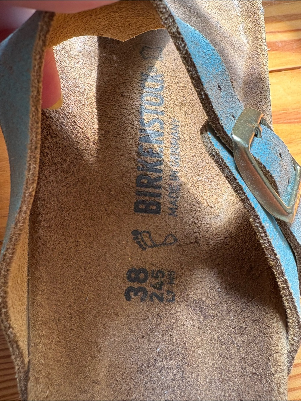 Women’s Birkenstock Leather Gizeh Washed Metallic Aqua Sandals - Picture 3 of 8